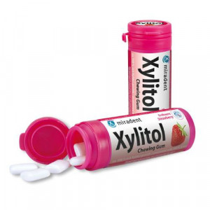 Produktbild von MIRADENT Xylitol Kaugummi Erdbeere